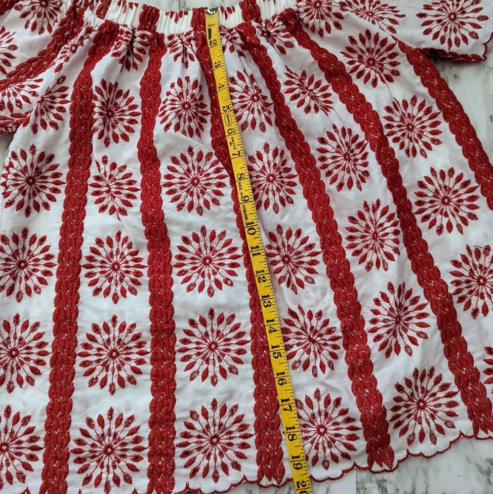 White Cotton with Red Detail Designs Off the Shoulder Entro Blouse size Small - Picture 9 of 9